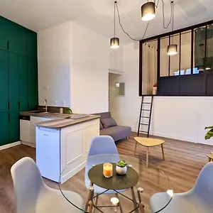 Appartement Joli De Charme Rénové En Centre, Aubenas